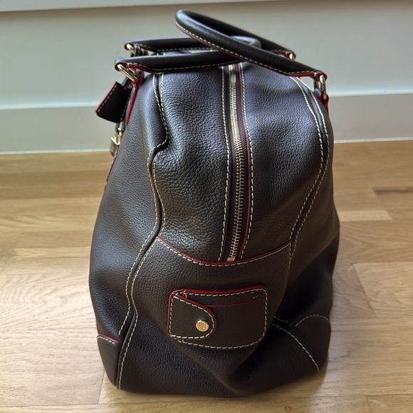 Authentic CHCarolina Herrera leather Blasón Medium brown bag. Gold tone hardware - Picture 2 of 16